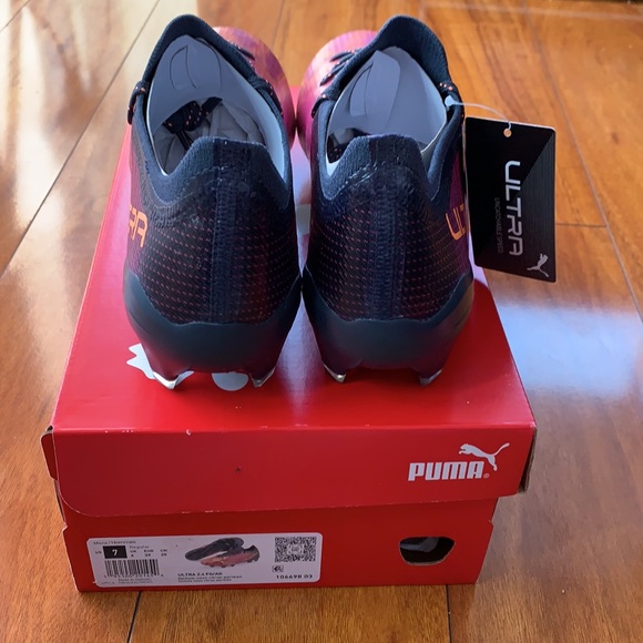 ⚡️PRICE DROP✨Men’s puma soccer cleats! NEW - Picture 4 of 4